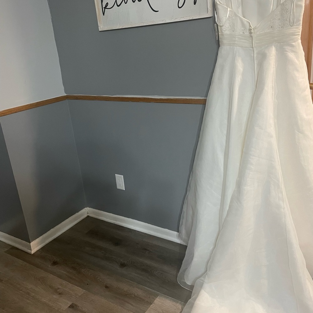 Size 10 Eden new with tags